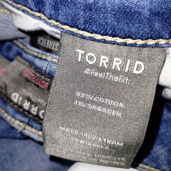 Torrid Womens Jeans Sz 28 Distressed Crop‎ Boyfriend Vintage Stretch Streetwear - Picture 11 of 14
